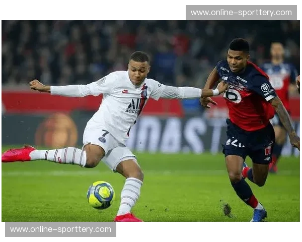 比分领先却无力换人维持强度 布雷斯特靠完整阵容拖垮对手 比分领先却无力换人维持强度 布雷斯特靠完整阵容拖垮对手